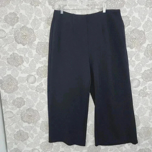 Women's Pants Size 16 Lane Bryant Scuba Straight Leg Black Elastic Pull on - Picture 1 of 7